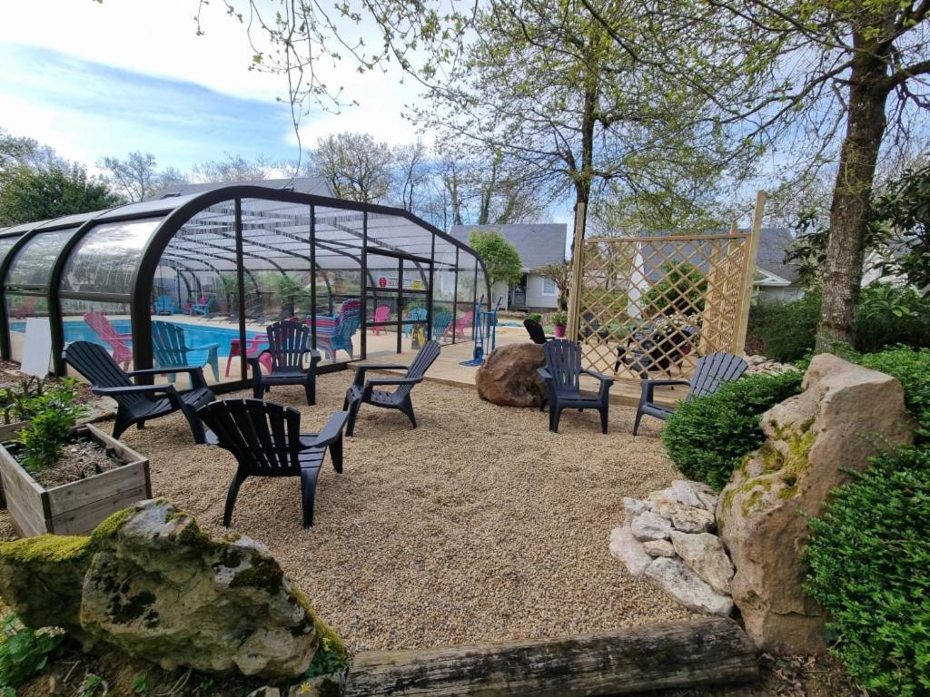 Les Chalets De Saumur, Piscine & Parc Boise, 100M Du Cadrenoir מראה חיצוני תמונה