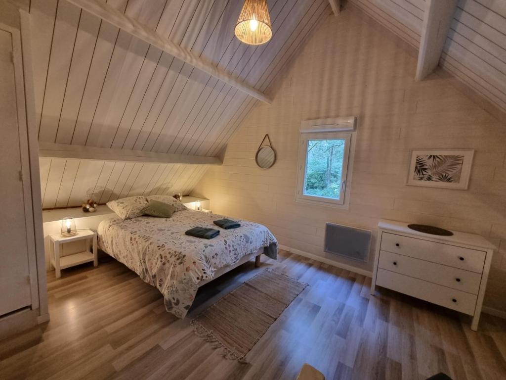 Les Chalets De Saumur, Piscine & Parc Boise, 100M Du Cadrenoir מראה חיצוני תמונה