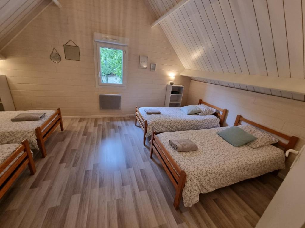 Les Chalets De Saumur, Piscine & Parc Boise, 100M Du Cadrenoir מראה חיצוני תמונה